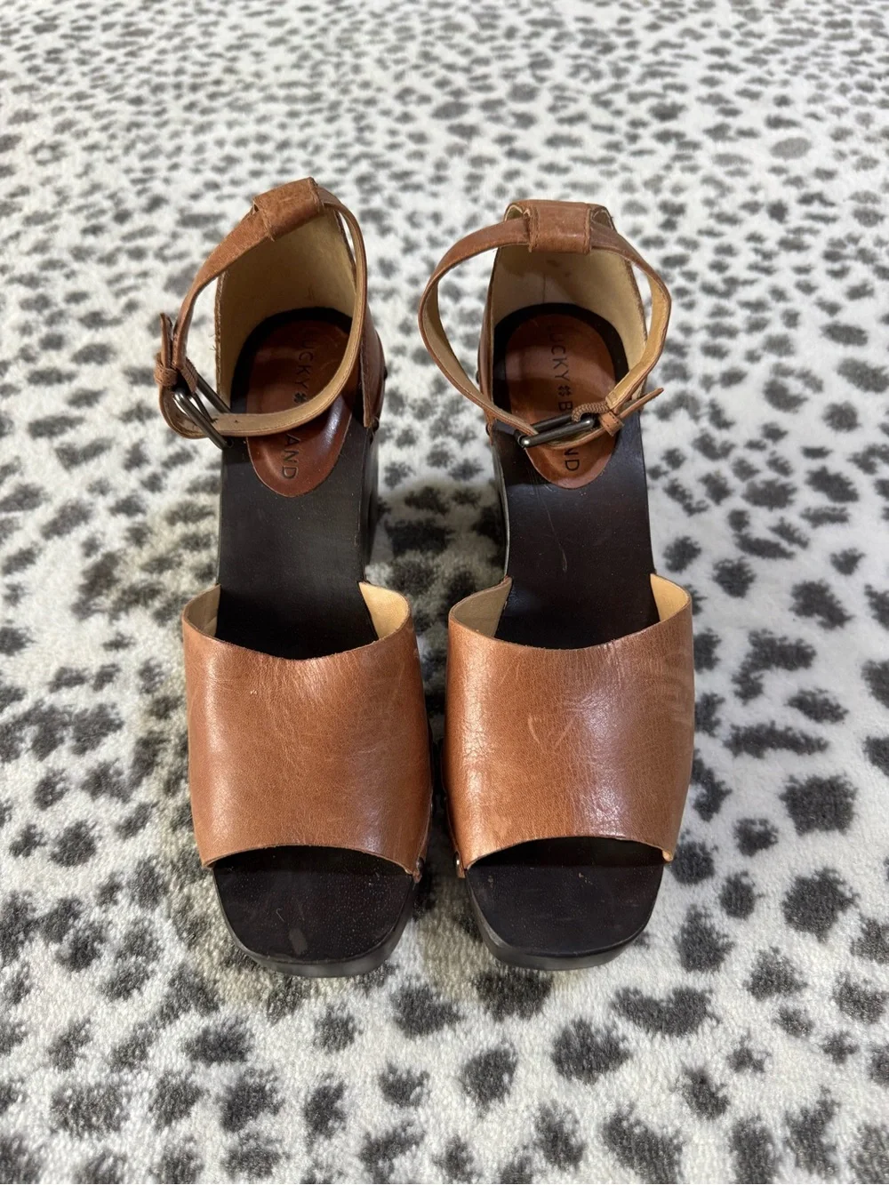 Lucky Brand Women's Tan Leather Studded Platform Sandals with Ankle Strap